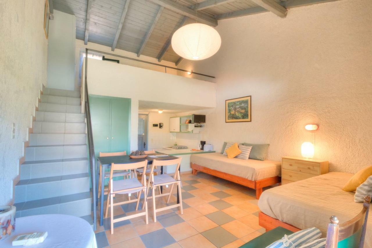 Lefkes Apartments 2 아카라비 외부 사진