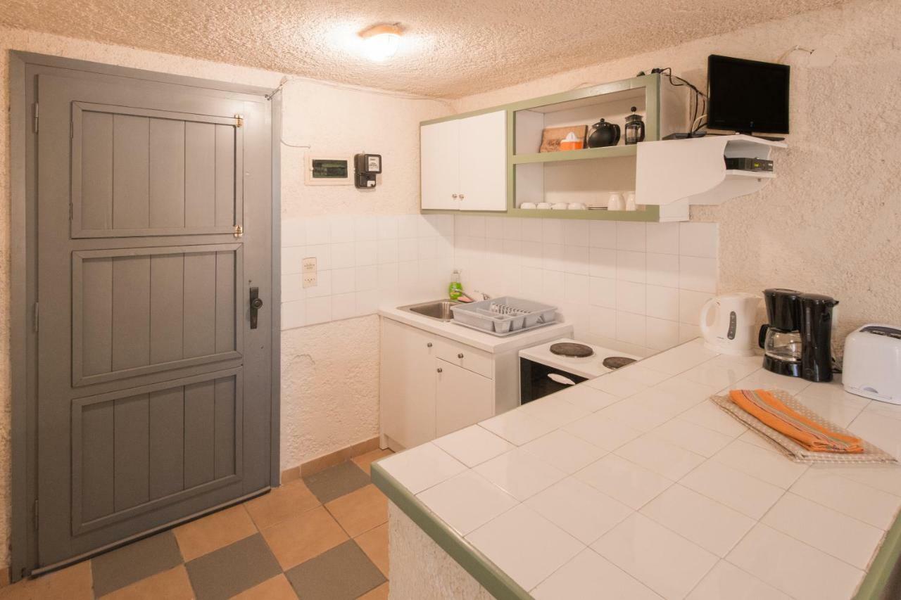 Lefkes Apartments 2 아카라비 외부 사진
