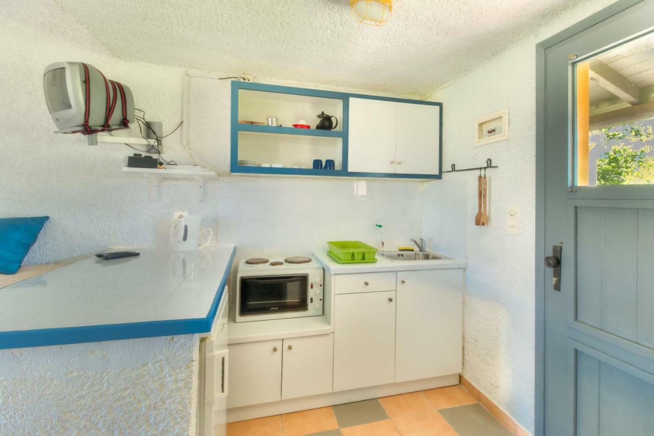 Lefkes Apartments 2 아카라비 외부 사진