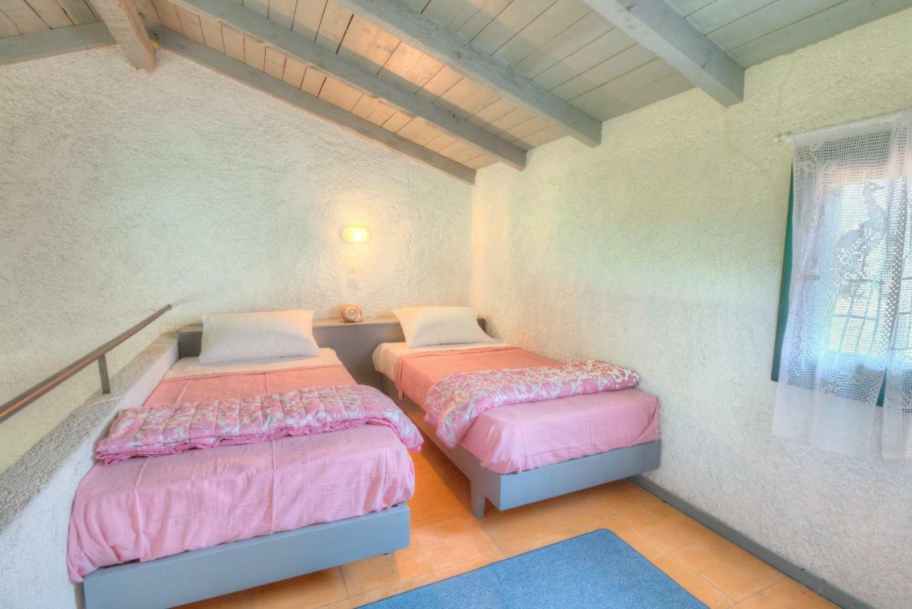 Lefkes Apartments 2 아카라비 외부 사진